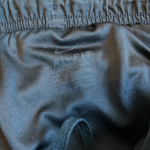 Nike Dri-Fit Shorts - Picture 3 of 4